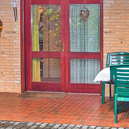 1 Bedroom Awesome In Casa vacanze