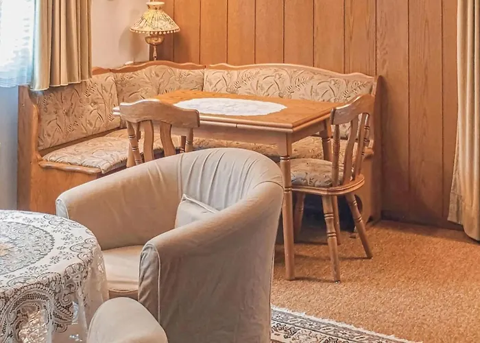 1 Bedroom Awesome In בית נופש *